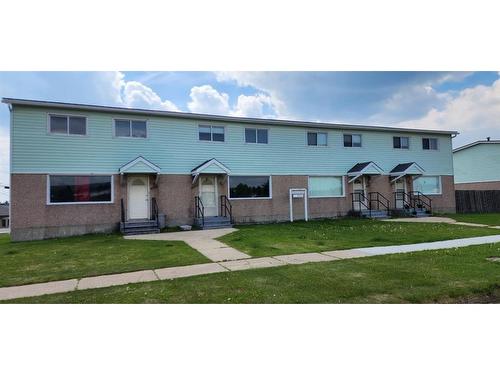 4903-4915 Chalmers Avenue, Swan Hills, AB - Outdoor With Facade