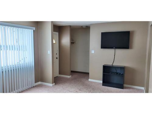 4903-4915 Chalmers Avenue, Swan Hills, AB - Indoor