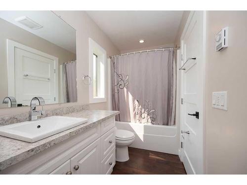 655059 Highway 813, Rural Athabasca County, AB - Indoor Photo Showing Bathroom
