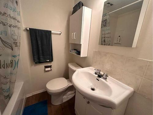4816 A&B 54 Street, Athabasca, AB - Indoor Photo Showing Bathroom