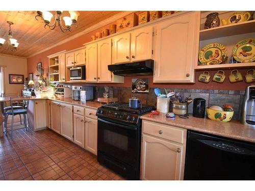 4701 Mountain Road, Brule, AB - Indoor Photo Showing Kitchen