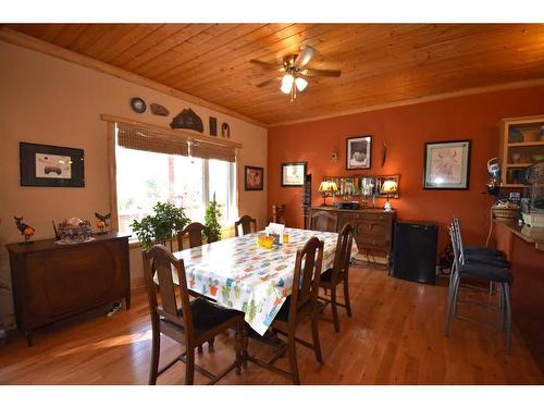 4701 Mountain Road, Brule, AB - Indoor Photo Showing Dining Room