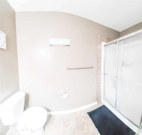 1524 41 Street, Edson, AB - Indoor Photo Showing Bathroom