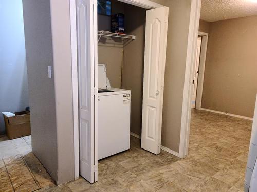 4260 Caribou Crescent, Wabasca, AB - Indoor Photo Showing Laundry Room