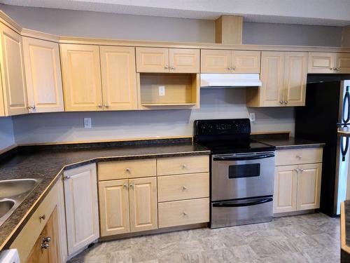 4260 Caribou Crescent, Wabasca, AB - Indoor Photo Showing Kitchen