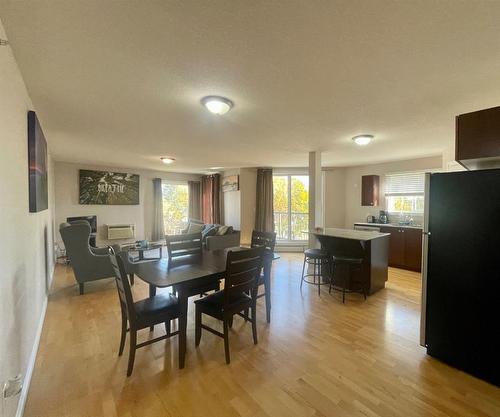 401-5037 7 Avenue, Edson, AB - Indoor Photo Showing Dining Room