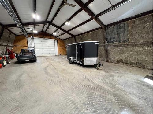 50423A Highway 16, Rural Yellowhead County, AB - Indoor Photo Showing Garage