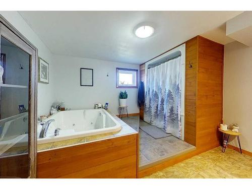 263070 Otter Creek Road, Rural Lesser Slave River No. 124, M.D. Of, AB - Indoor Photo Showing Bathroom