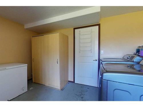 263070 Otter Creek Road, Rural Lesser Slave River No. 124, M.D. Of, AB - Indoor Photo Showing Laundry Room