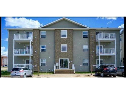 104-2814 48 Avenue, Athabasca, AB - Outdoor With Balcony With Facade