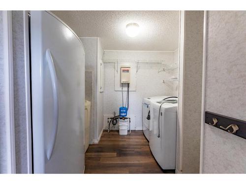 7-24425 East River Road, Rural Yellowhead County, AB - Indoor Photo Showing Laundry Room