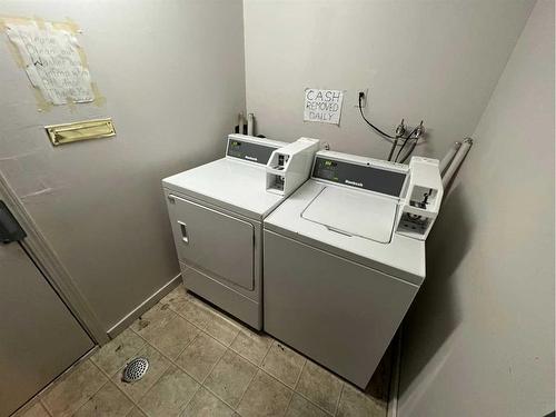 143 Tamarack Drive, Hinton, AB - Indoor Photo Showing Laundry Room