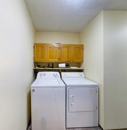 1214 50 Street, Edson, AB - Indoor Photo Showing Laundry Room