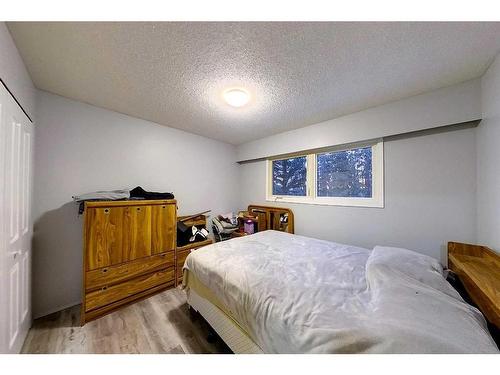 1214 50 Street, Edson, AB - Indoor Photo Showing Bedroom