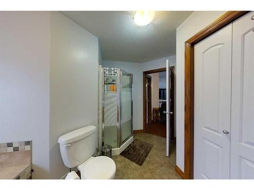 7212 Glenwood Drive, Edson, AB - Indoor Photo Showing Bathroom