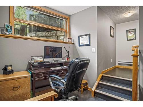 511-80 Dyrgas Gate, Canmore, AB - Indoor Photo Showing Office