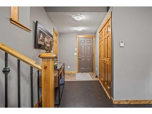 511-80 Dyrgas Gate, Canmore, AB - Indoor Photo Showing Other Room