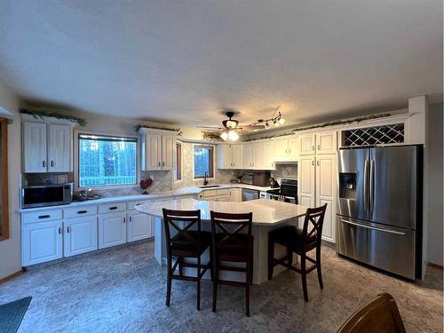 54301 Range Road 170, Rural Yellowhead County, AB - Indoor Photo Showing Kitchen
