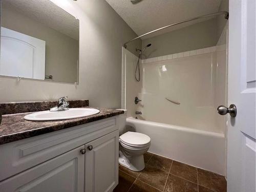 4107 15 Avenue, Edson, AB - Indoor Photo Showing Bathroom