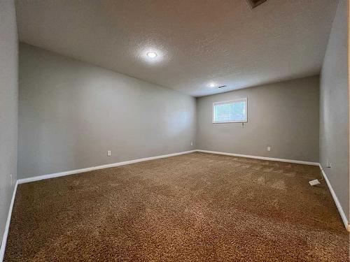 4107 15 Avenue, Edson, AB - Indoor Photo Showing Other Room