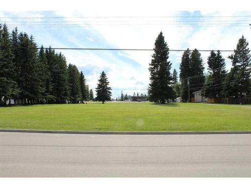 4222 4 Avenue, Edson, AB 