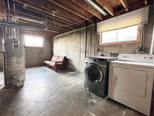 4740 57 Avenue, Whitecourt, AB - Indoor Photo Showing Laundry Room