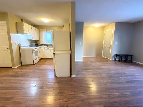 4740 57 Avenue, Whitecourt, AB - Indoor Photo Showing Kitchen