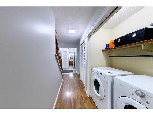 5435 15 Avenue, Edson, AB - Indoor Photo Showing Laundry Room