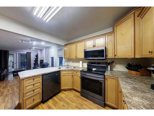 5435 15 Avenue, Edson, AB - Indoor Photo Showing Kitchen