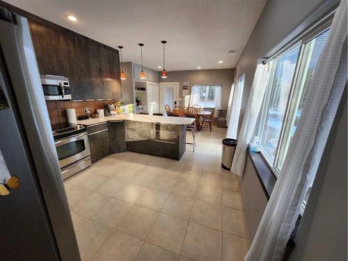 594028 Range Road 130, Rural Woodlands County, AB - Indoor Photo Showing Kitchen With Upgraded Kitchen
