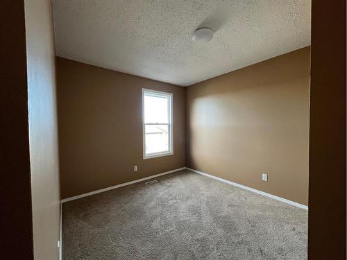 546-457 Collinge Road, Hinton, AB - Indoor Photo Showing Other Room
