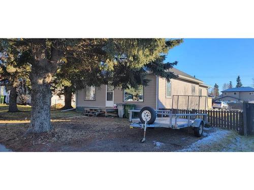 5021 10 Avenue, Edson, AB - Outdoor