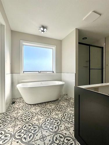 64 Pritchard Drive, Whitecourt, AB - Indoor Photo Showing Bathroom