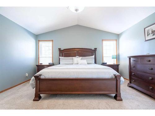 590083 Range Road 114, Rural Woodlands County, AB - Indoor Photo Showing Bedroom