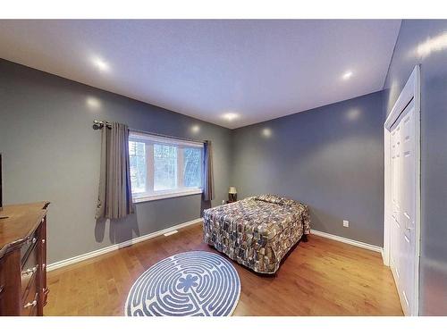 1727 63 Street, Edson, AB - Indoor Photo Showing Bedroom