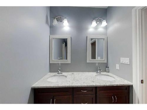 1727 63 Street, Edson, AB - Indoor Photo Showing Bathroom