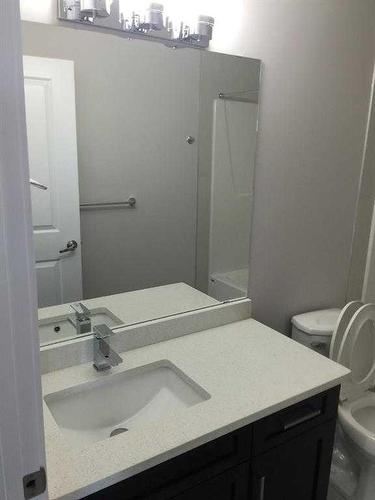 905 9 Avenue Ne, Fox Creek, AB - Indoor Photo Showing Bathroom