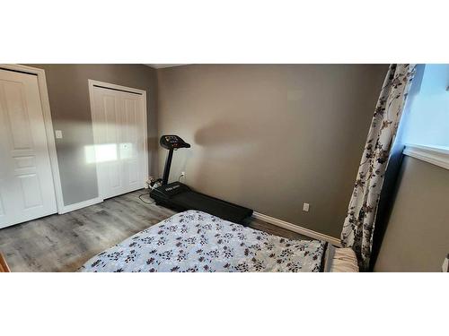 6117 11 Ave, Edson, AB - Indoor Photo Showing Bedroom