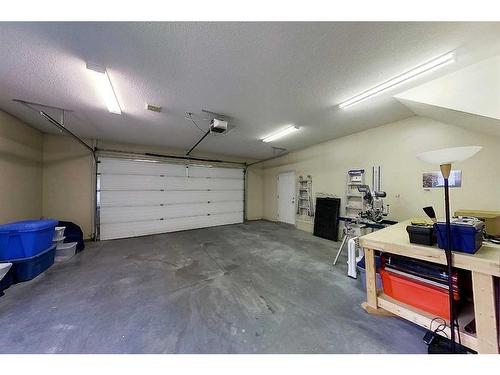 6138 11 Avenue, Edson, AB - Indoor Photo Showing Garage