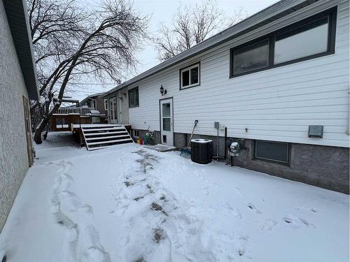 708 7 Avenue, Fox Creek, AB - Outdoor With Exterior