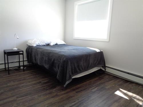 217A-5611 10 Avenue, Edson, AB - Indoor Photo Showing Bedroom