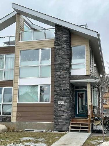 724A Patricia Street, Jasper, AB - Outdoor With Facade