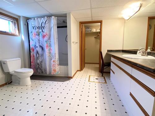 59 Ravine Drive, Whitecourt, AB - Indoor Photo Showing Bathroom