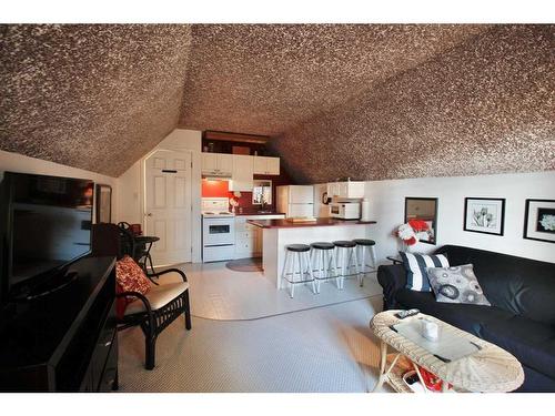272 Woodley Drive, Hinton, AB - Indoor Photo Showing Other Room