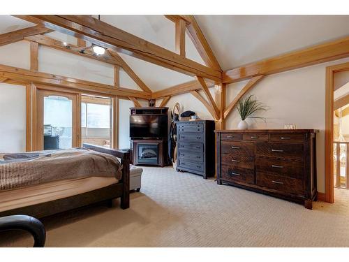 106 Lougheed Circle, Banff, AB - Indoor Photo Showing Bedroom
