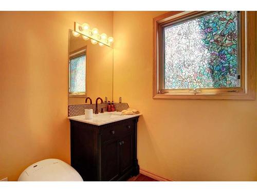 A&B-448 Elk Street, Banff, AB - Indoor Photo Showing Bathroom