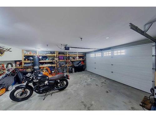 4108 18 Ave, Edson, AB - Indoor Photo Showing Garage