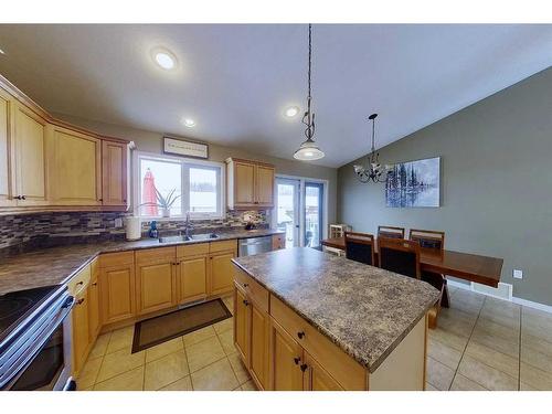 4108 18 Ave, Edson, AB - Indoor Photo Showing Kitchen With Double Sink