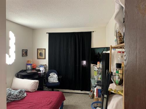 211-5317 5 Avenue, Edson, AB - Indoor Photo Showing Bedroom