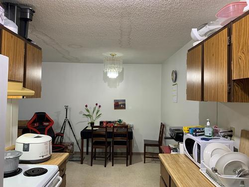 211-5317 5 Avenue, Edson, AB - Indoor Photo Showing Other Room